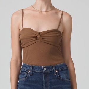 CITIZENS OF HUMANITY Emi Twist Cami in Malt Ball